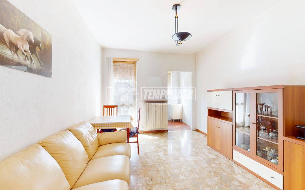 appartamento in vendita a Beinasco in zona Borgaretto