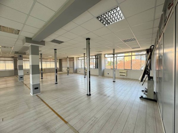 ufficio in vendita a Beinasco in zona Fornaci