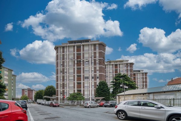 appartamento in vendita a Beinasco in zona Fornaci