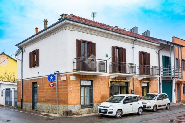 appartamento in vendita a Beinasco in zona Borgaretto