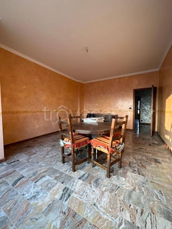 appartamento in vendita a Beinasco in zona Borgaretto