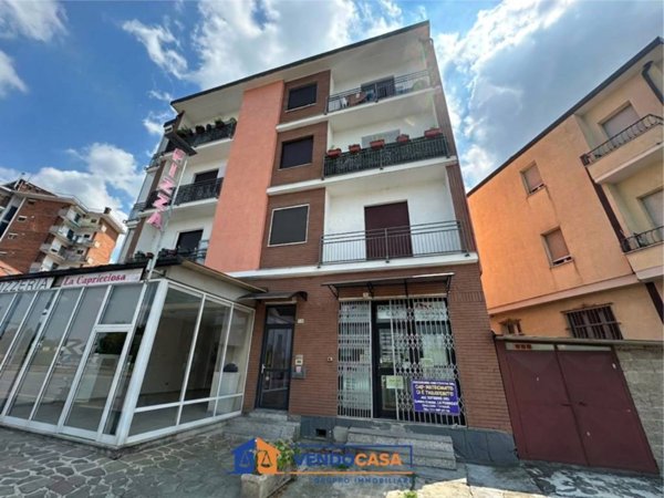 appartamento in vendita a Beinasco in zona Fornaci