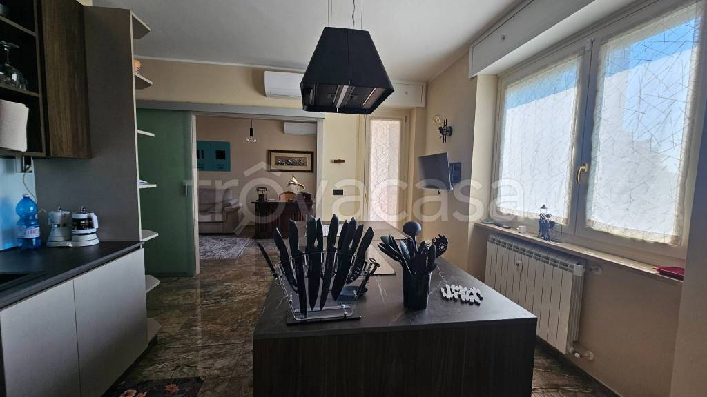 appartamento in vendita a Beinasco in zona Fornaci