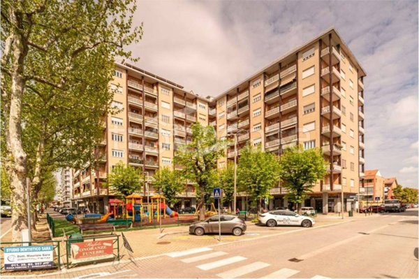 appartamento in vendita a Beinasco in zona Borgaretto