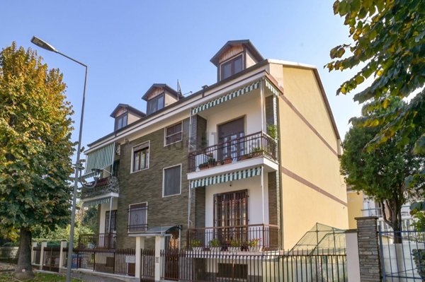 appartamento in vendita a Beinasco in zona Borgaretto