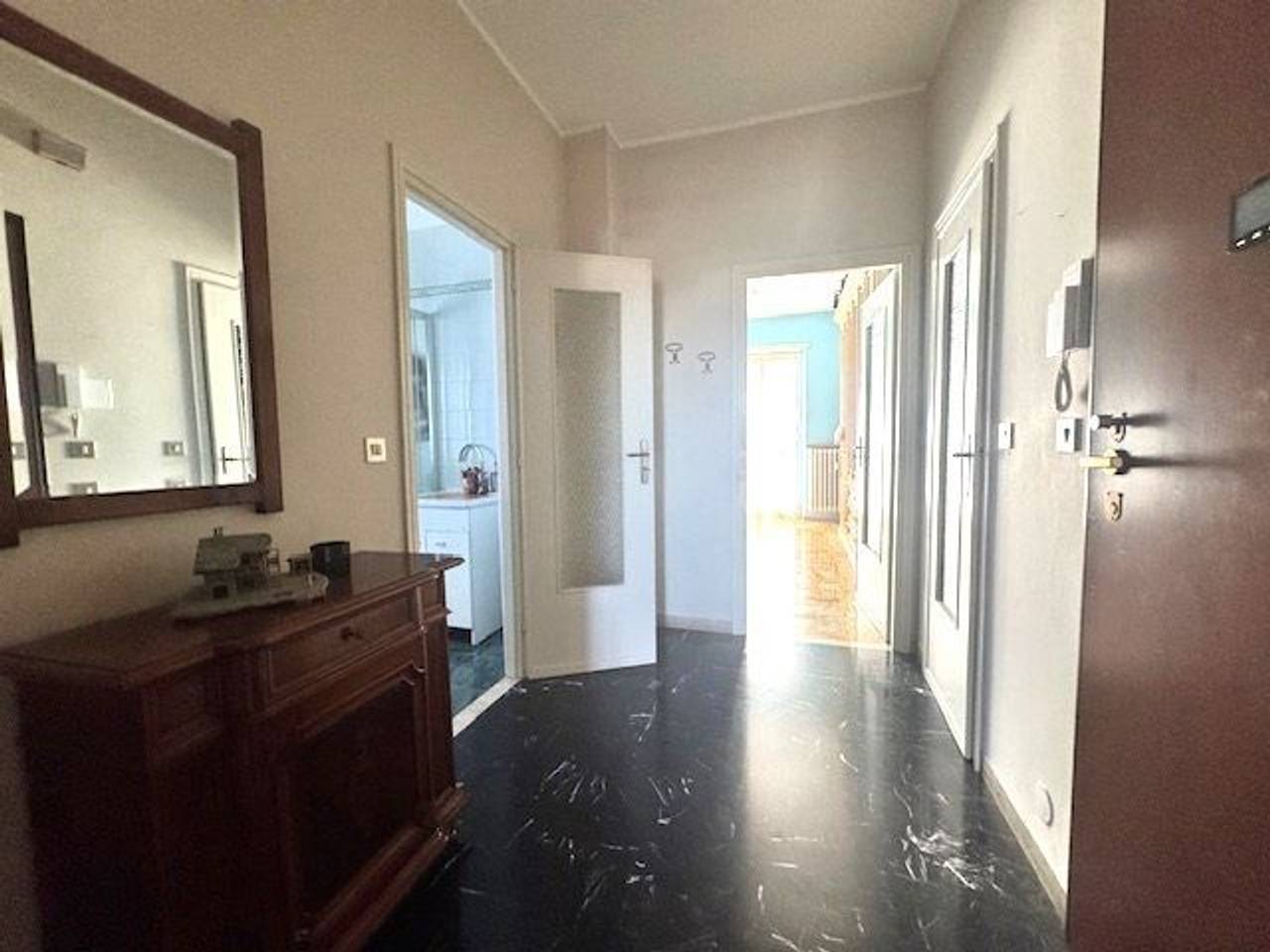 appartamento in vendita a Beinasco in zona Borgaretto