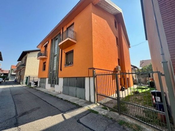 appartamento in vendita a Beinasco in zona Borgaretto