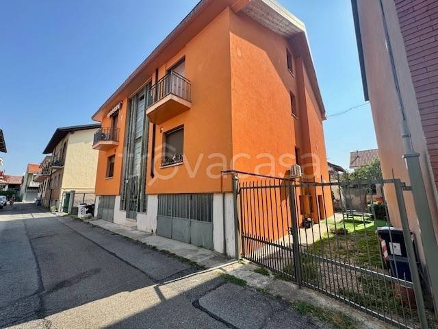 appartamento in vendita a Beinasco in zona Borgaretto