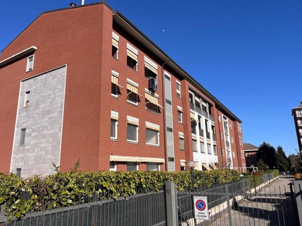 appartamento in vendita a Beinasco in zona Borgaretto