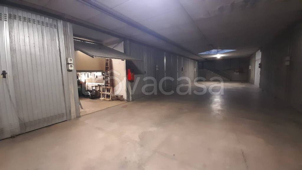 box auto in vendita a Beinasco in zona Fornaci