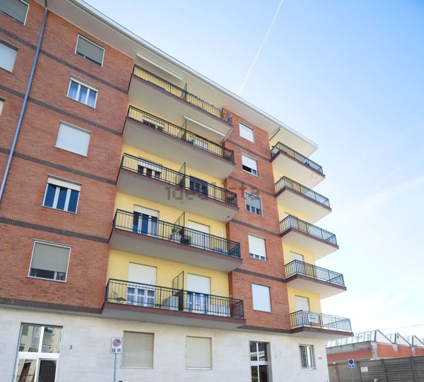 appartamento in vendita a Beinasco in zona Borgaretto
