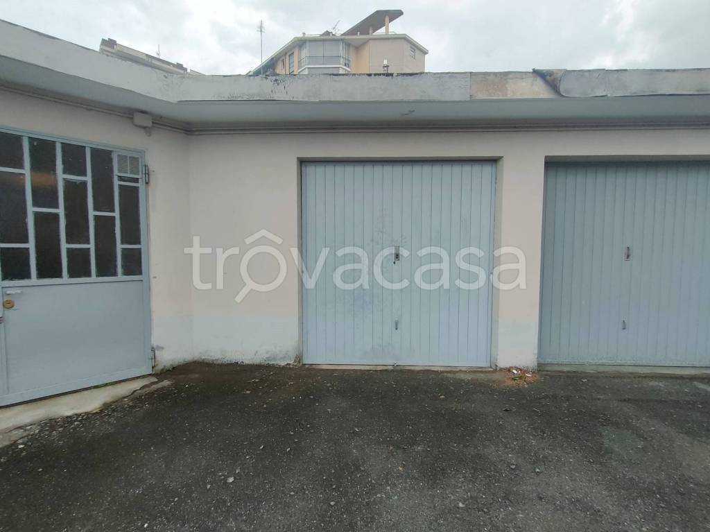 box auto in vendita a Beinasco in zona Fornaci