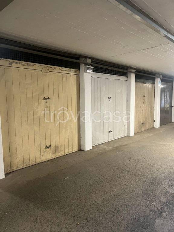 box auto in vendita a Beinasco in zona Fornaci