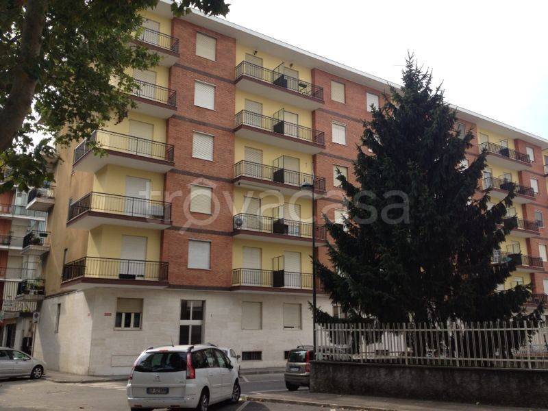 appartamento in vendita a Beinasco in zona Borgaretto