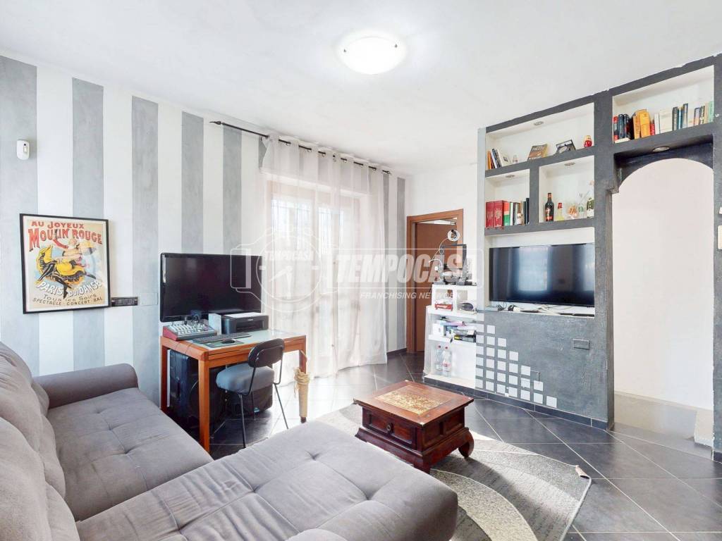 casa indipendente in vendita a Beinasco