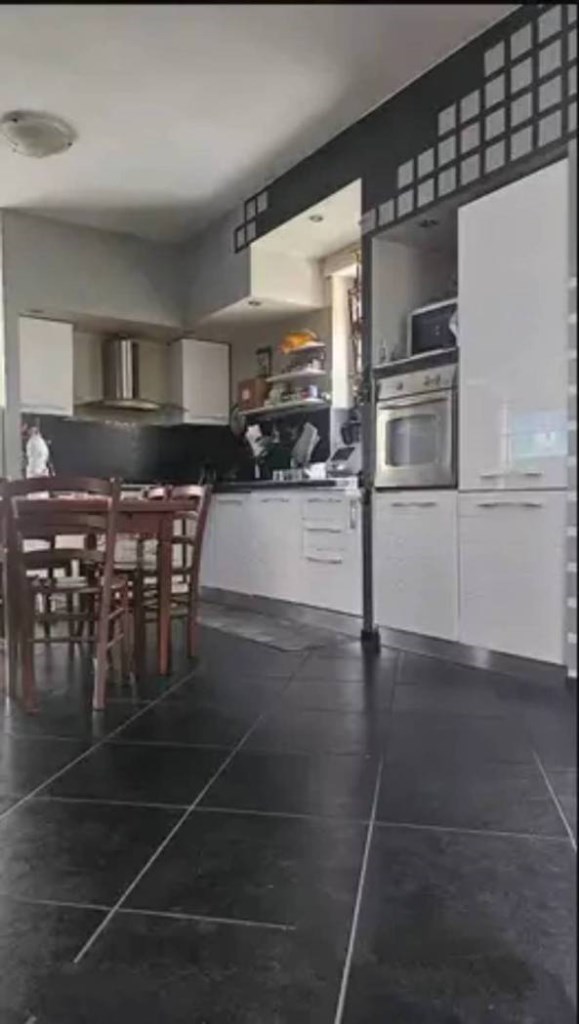 casa indipendente in vendita a Beinasco