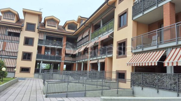 appartamento in vendita a Beinasco in zona Fornaci