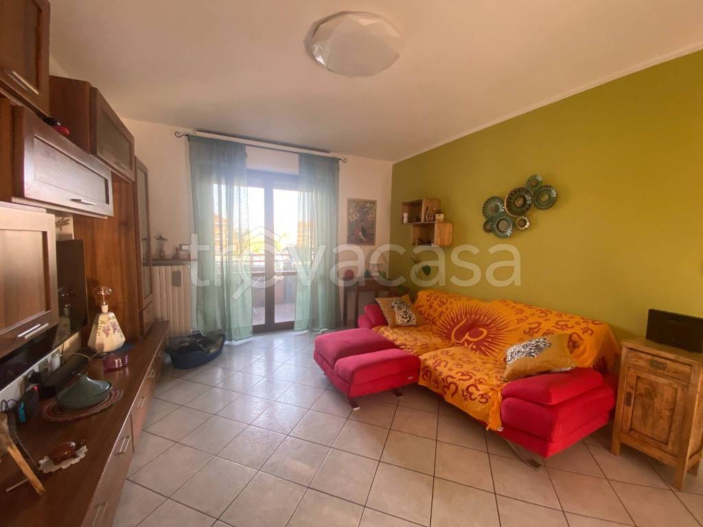 appartamento in vendita a Beinasco in zona Borgaretto