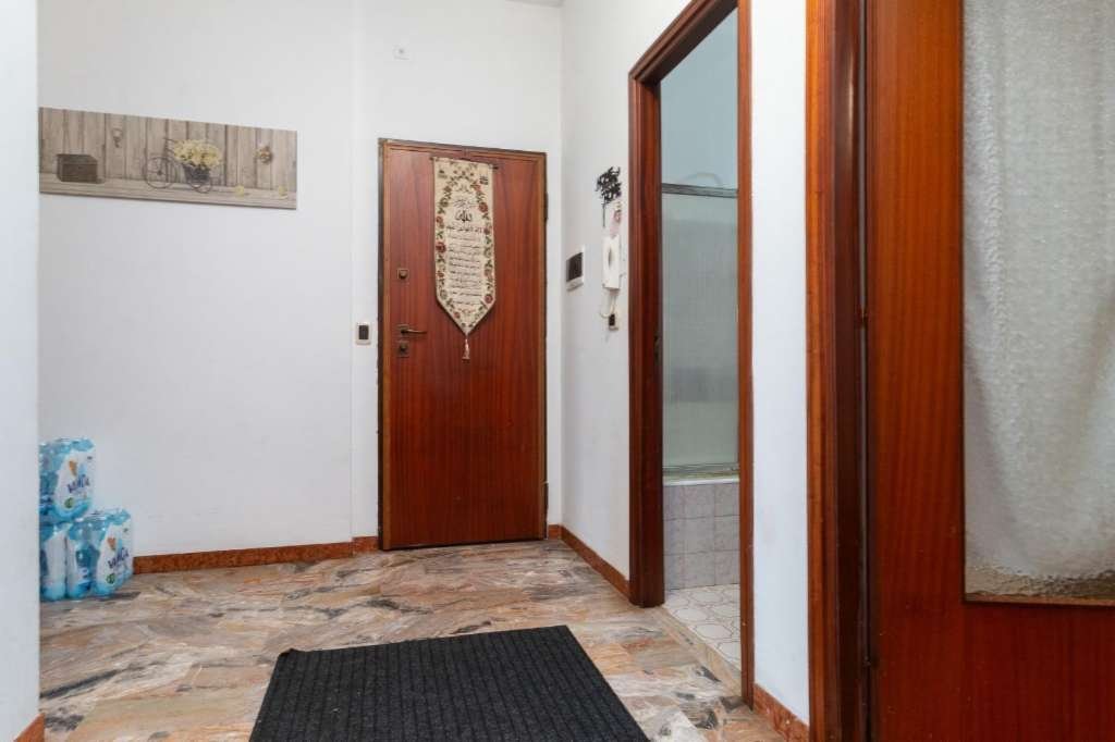 appartamento in vendita a Beinasco in zona Borgaretto