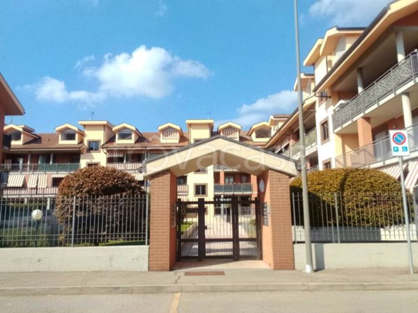 appartamento in vendita a Beinasco in zona Fornaci