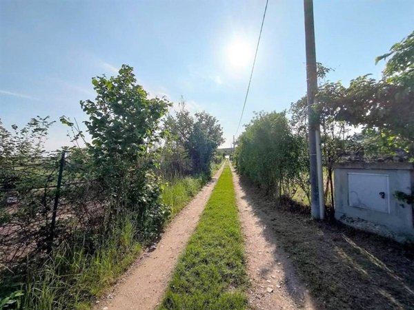 terreno in vendita a Beinasco