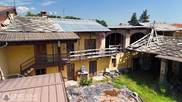casale in vendita a Bibiana