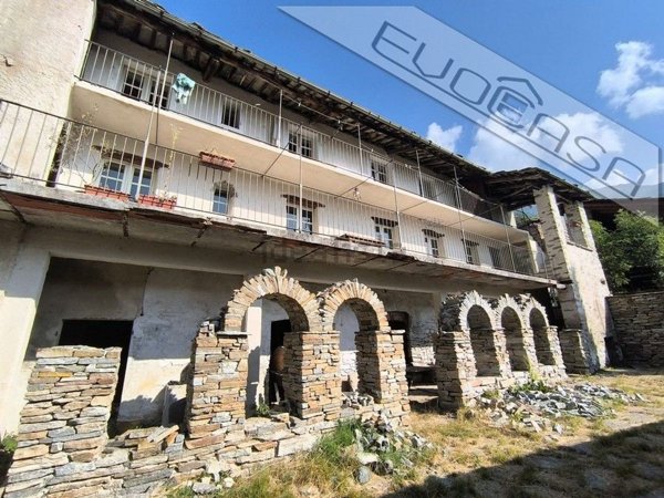 casa indipendente in vendita a Bobbio Pellice