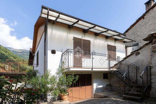 casa indipendente in vendita a Bobbio Pellice