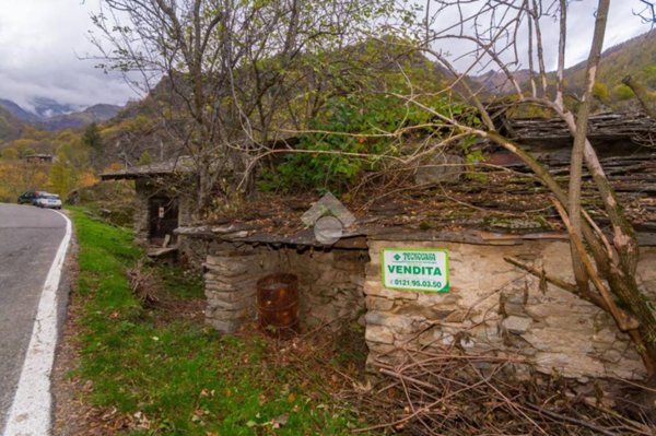 casale in vendita a Bobbio Pellice in zona Villanova