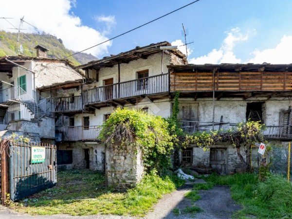 casale in vendita a Bobbio Pellice