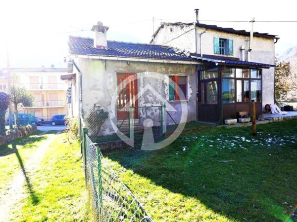 casa indipendente in vendita a Bobbio Pellice in zona Chiot