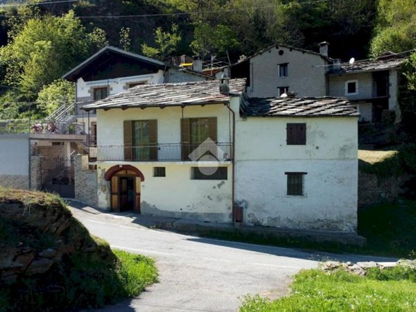 appartamento in vendita a Bobbio Pellice in zona Villanova