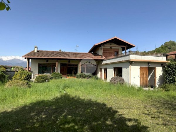 casa indipendente in vendita a Bollengo
