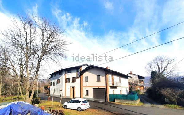 casa indipendente in vendita a Bollengo