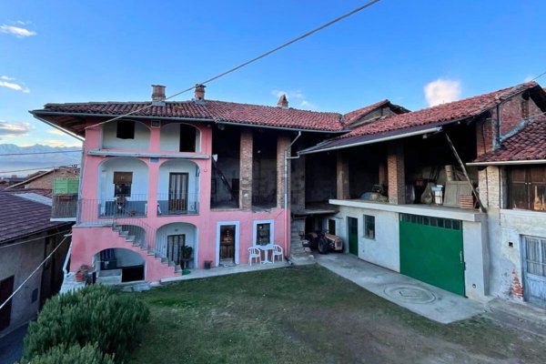 casa semindipendente in vendita a Bollengo