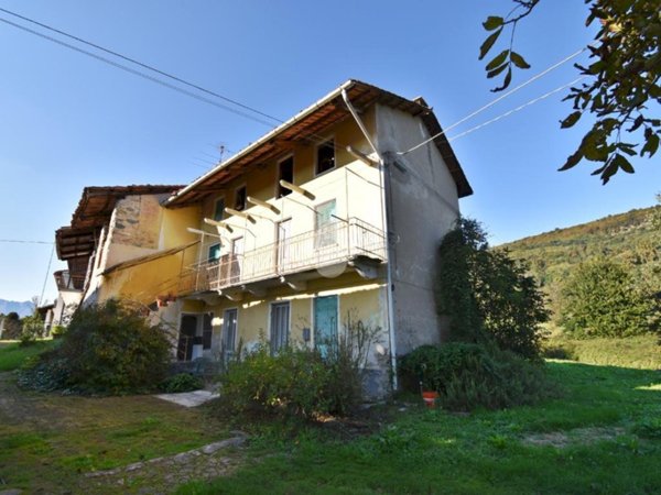 casa indipendente in vendita a Bollengo