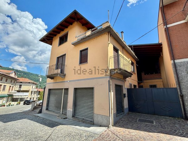 casa semindipendente in vendita a Bollengo