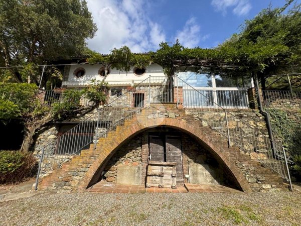 casa indipendente in vendita a Bollengo