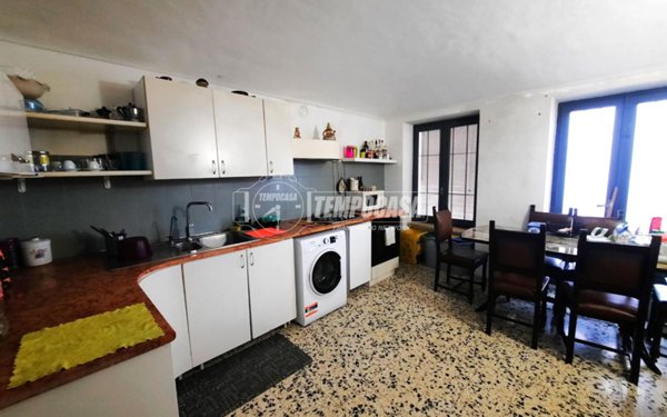 casa indipendente in vendita a Bollengo