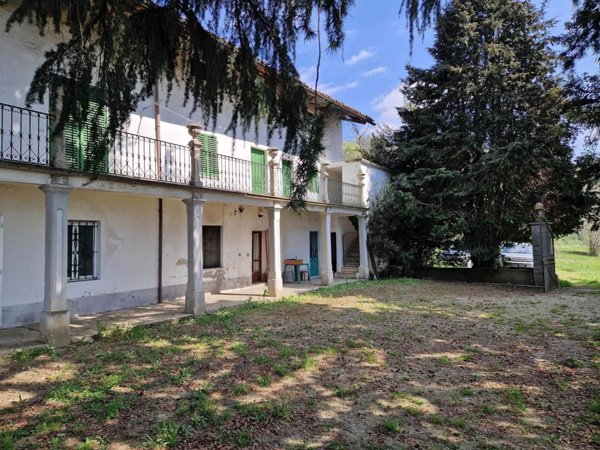 casa indipendente in vendita a Bollengo