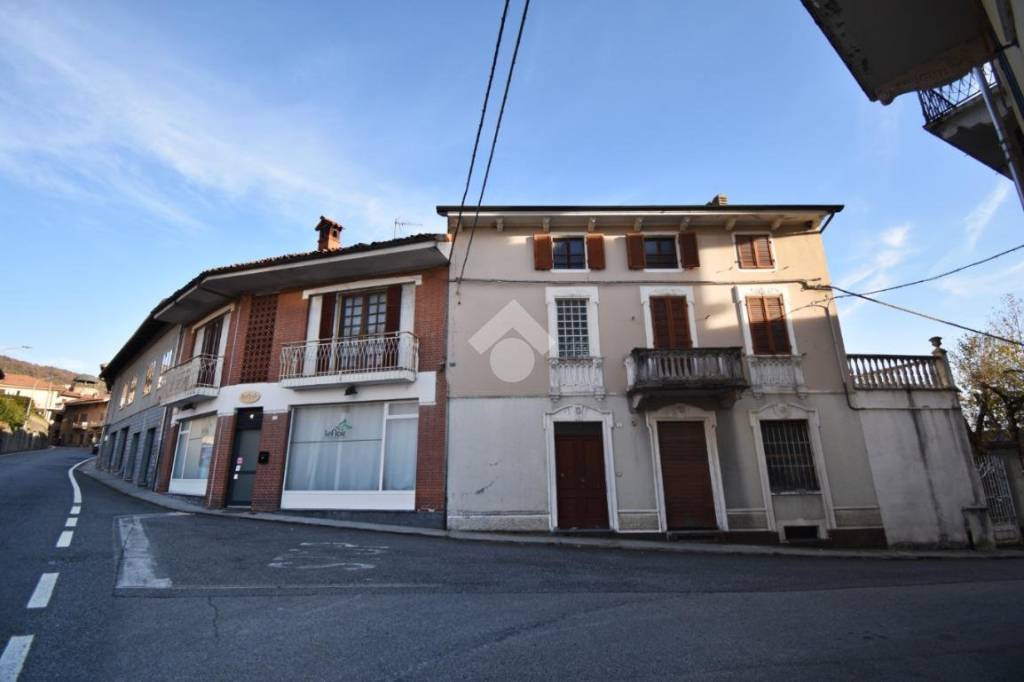 casa indipendente in vendita a Bollengo