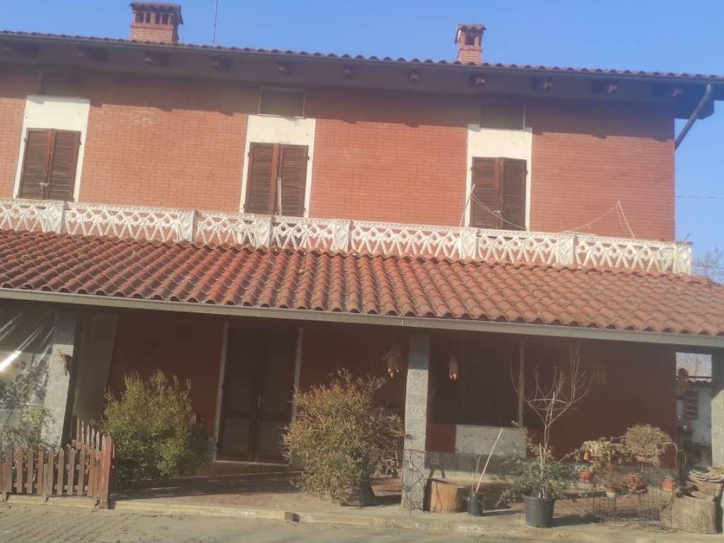 casa indipendente in vendita a Bollengo