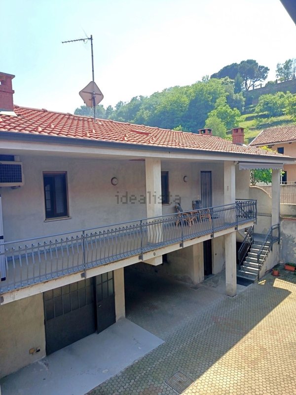 casa indipendente in vendita a Bollengo