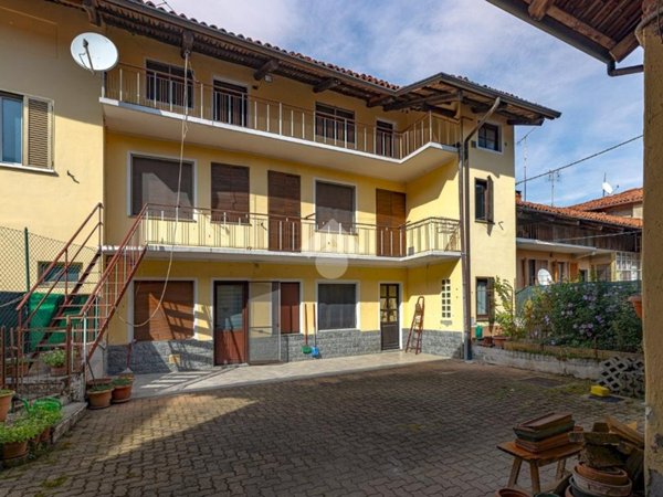casa semindipendente in vendita a Bollengo