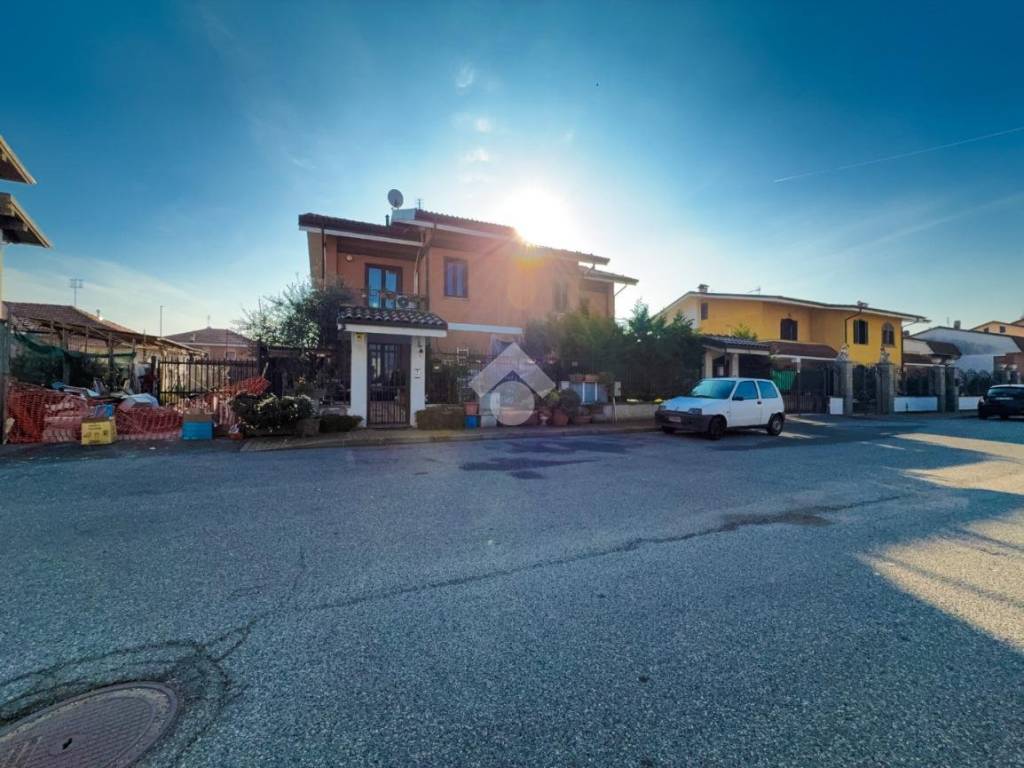 appartamento in vendita a Borgaro Torinese