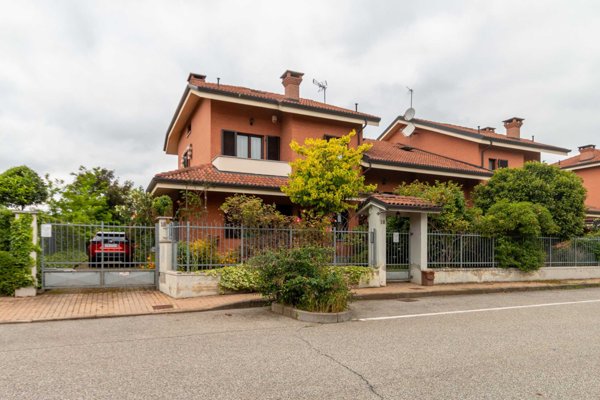 casa indipendente in vendita a Borgaro Torinese