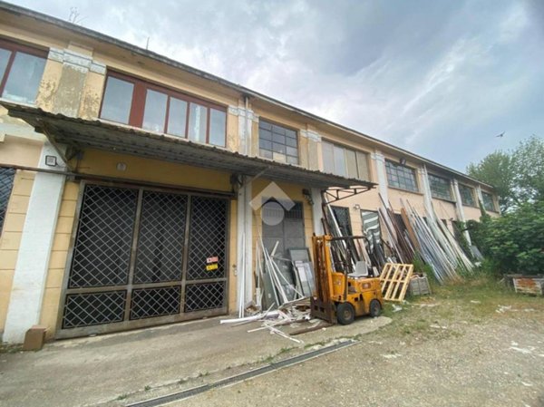 capannone in vendita a Borgaro Torinese