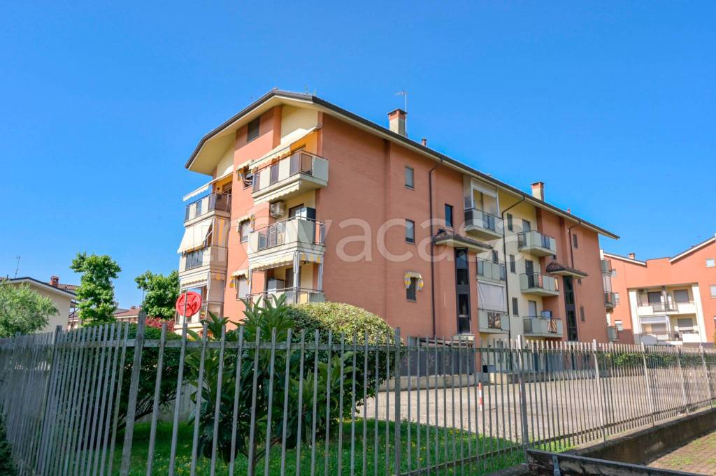 appartamento in vendita a Borgaro Torinese