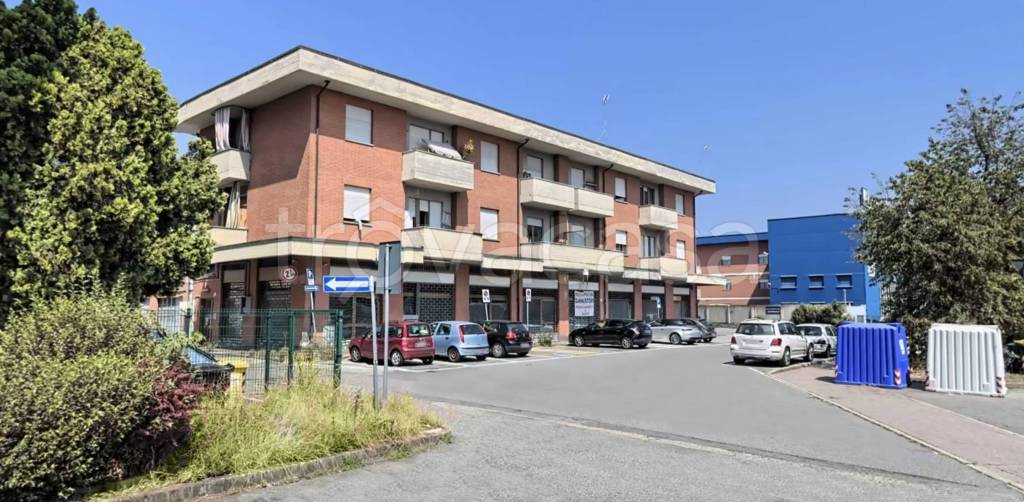 negozio in vendita a Borgaro Torinese