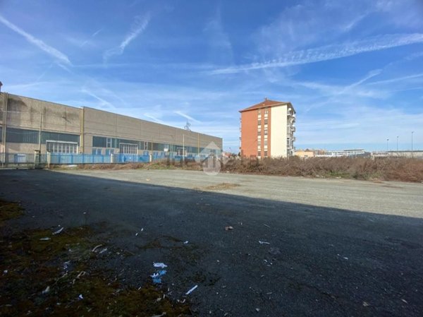 capannone in vendita a Borgaro Torinese